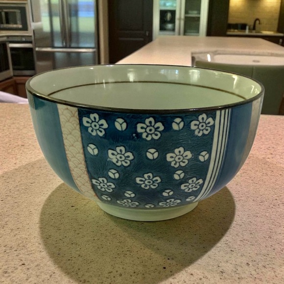 Japanese Iga-yaki Pottery Bowl – Blue White Floral – Signed – 6” - Picture 5 of 5